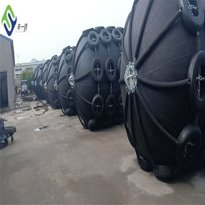 China China Rubber fender withstands harsh marine environments for ship dock  jetty boat pneumatic rubber fender supplier