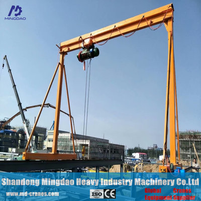 China Light Duty Hand Pushing Type Mobile Portable Mini Gantry Crane supplier