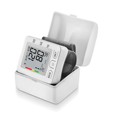 China Full automatic digital Blood pressure monitor/Wrist blood pressure monitor for sale supplier