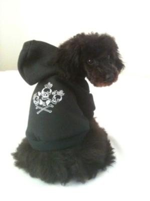 Custom Comfortable Black Crowned Crossbone Hoodies Sweatshirt for small dogs