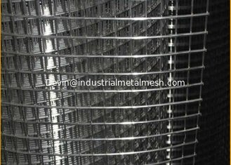 China Stainless Steel Welded Wire Mesh For Fencing supplier