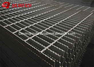 China Hot Dip Galvanized Steel Grati/ Good Stainless Steel Grating Price For Building Drainage Channel Stainless Steel Grating supplier