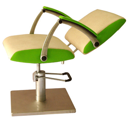 China Green Reclining Backrest Salon Style Chairs Aluminium Armrest With 23.5&quot; Width supplier