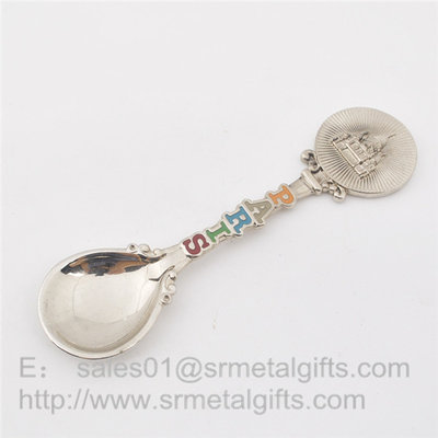 China Enamelled metal Paris travel souvenir spoon with color filled wholesale for cheap supplier