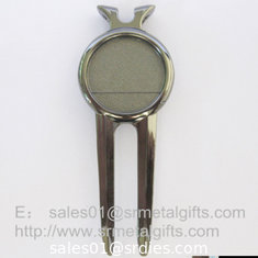 China Personalized metal golf pitch fork small quantity wholesale, bespoke golf divot tools, supplier