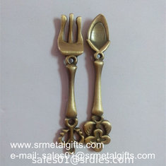 China Metal Crafts Souvenir Fork &amp; Spoon set, 3D Relief Collectible Fork And Spoon supplier