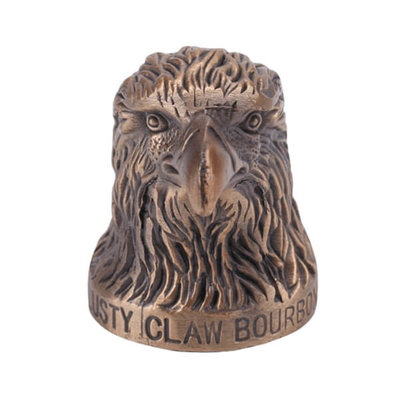 Metal wine bottle stopper with 3D embossed metal eagle head top supplier