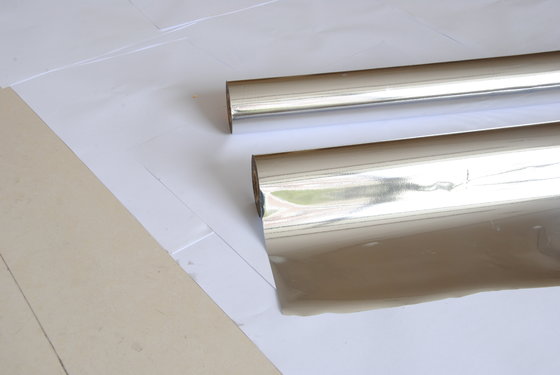 China Greeting Card Silver Foil Paper Roll Flat Hot Stamping Abrasion Resistance supplier