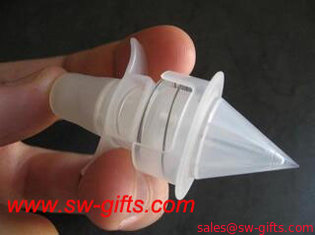 China Tapping Milk From A Pouch Plastic Spout Which Can Be Plugged Into The Side Of A Milk Bag supplier