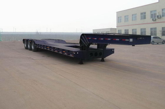 China SGS Low Bed Semi Trailer With Air Suspension For Loaders Transportation supplier