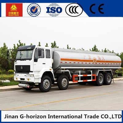 China HOWO 8X4 Oil Tank Truck Trailer / Fuel Tank Truck Single - Plate Dry Clutch supplier