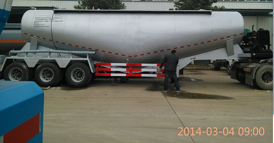 Semi Bulk Cement Tank With Air Compressor High Strength Steel Material supplier