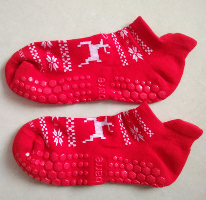 China OEM Terry Indoor Yoga Grip Socks Fashion Barre Socks Custom Logo Knitting Socks supplier