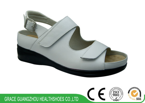 China Womens Diabetic Foot Friendly Therapeutic Footwear Velcros Sandal Medical/Mobility  9816079 supplier