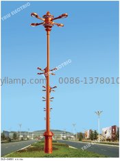 China 8-10Meter Q235 steel decrotaive factory pole street light with LED light supplier